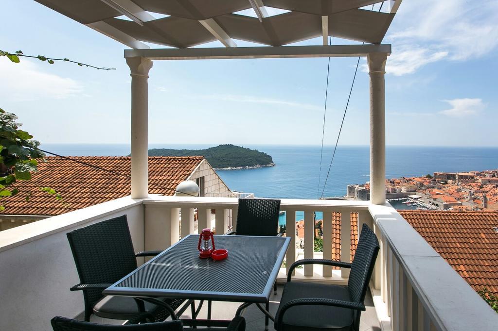 Ivy * Dubrovnik